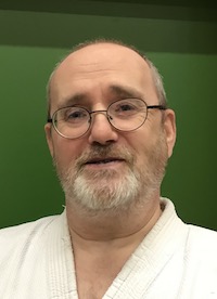 Pierrot im weißen Aikido-Anzug